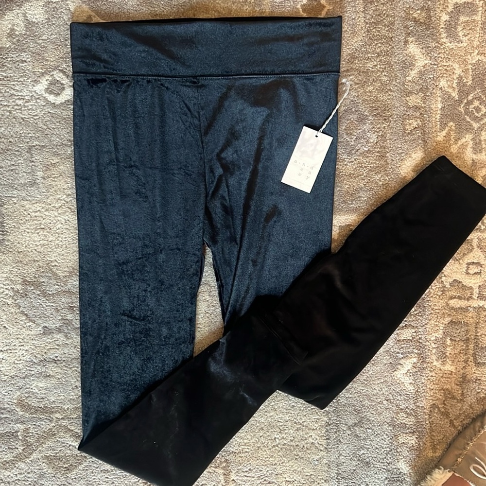 A New Day- Black Velvet Leggings Size M- NWT!